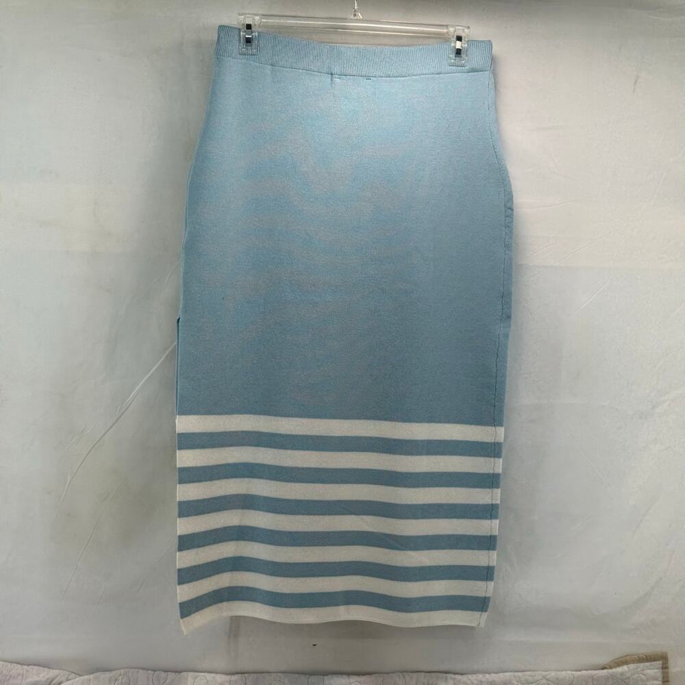 New light blue and white women’s large knit long cozy Feminine skirt